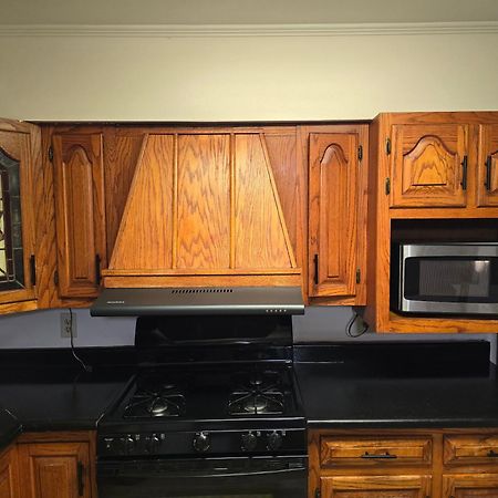 Unit 2 At Oilgate At Oakdale Apartment Akron Bagian luar foto