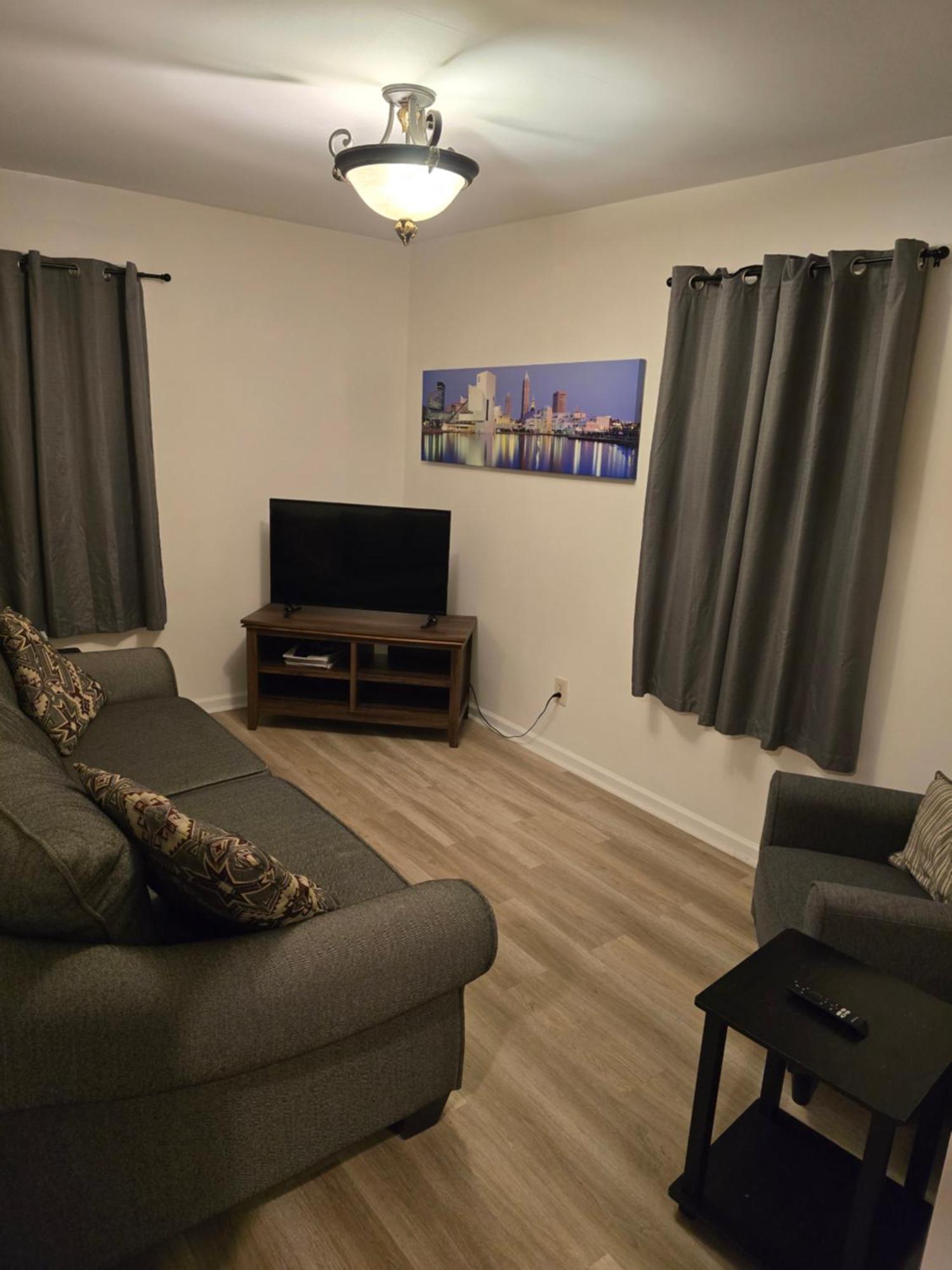 Unit 2 At Oilgate At Oakdale Apartment Akron Bagian luar foto